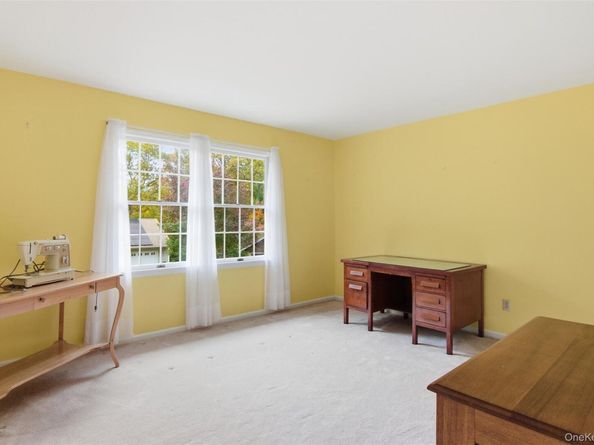 15 Arbor Court, Bohemia NY 11716