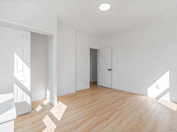 9524 112th Street, Richmond Hill NY 11419