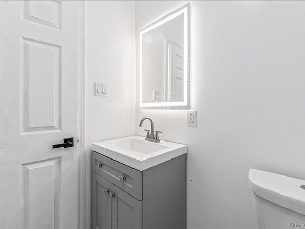 9524 112th Street, Richmond Hill NY 11419