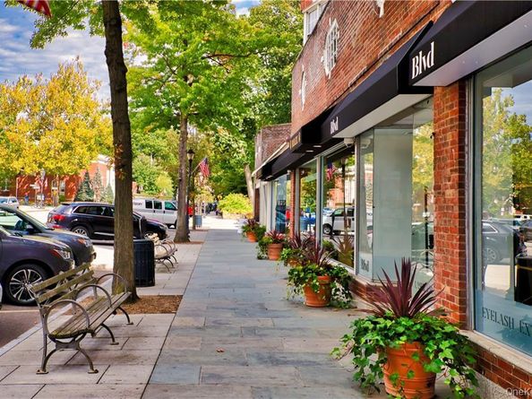 188 Garth Road 1W, Scarsdale NY 10583