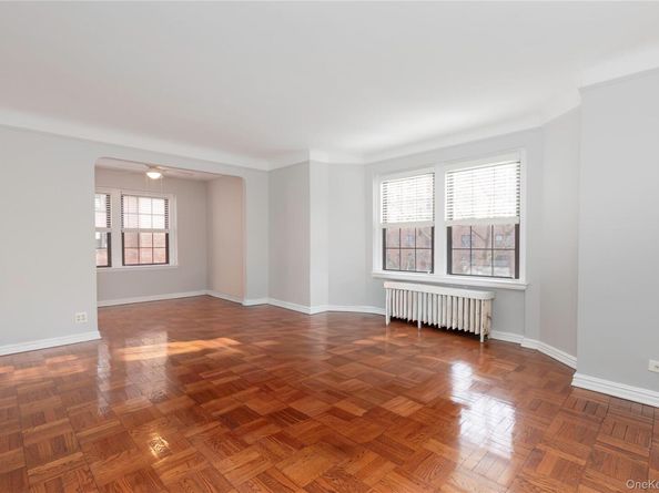 188 Garth Road 1W, Scarsdale NY 10583