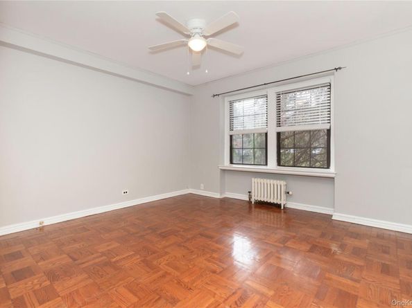 188 Garth Road 1W, Scarsdale NY 10583