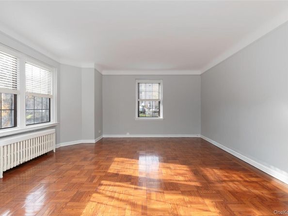 188 Garth Road 1W, Scarsdale NY 10583