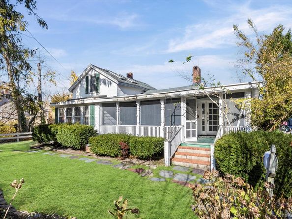 403 Middle Road, Bayport NY 11705