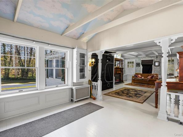 403 Middle Road, Bayport NY 11705