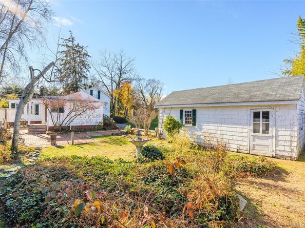 403 Middle Road, Bayport NY 11705