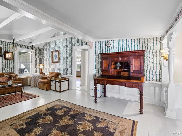 403 Middle Road, Bayport NY 11705