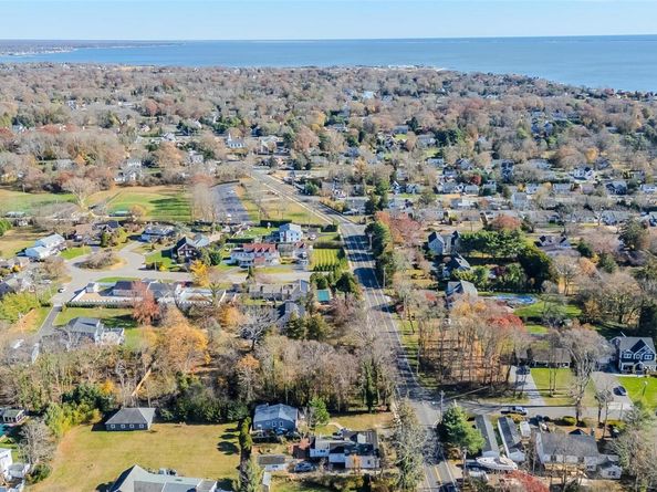 403 Middle Road, Bayport NY 11705