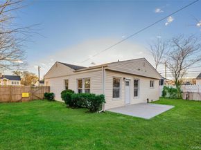 4 Somerset Road N, Amityville NY 11701