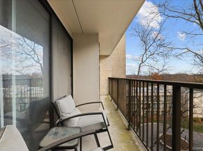 150 Overlook Avenue 6L, Peekskill NY 10566