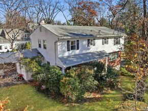 1 Hillcrest Road, Port Washington NY 11050