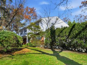 1 Hillcrest Road, Port Washington NY 11050