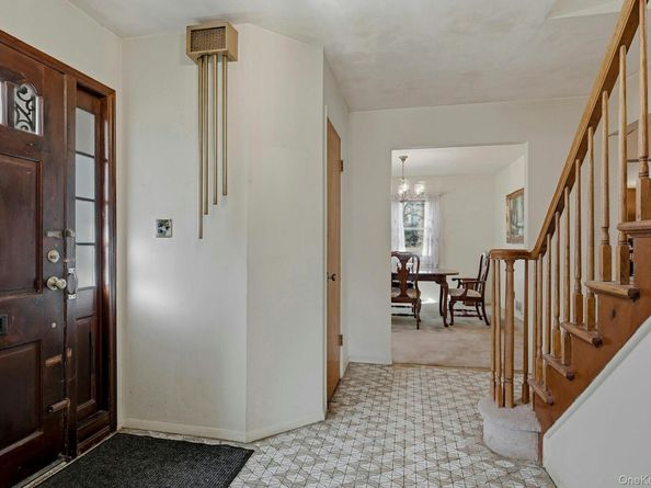 1 Hillcrest Road, Port Washington NY 11050