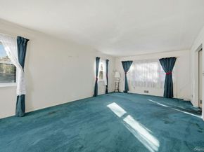 1 Hillcrest Road, Port Washington NY 11050