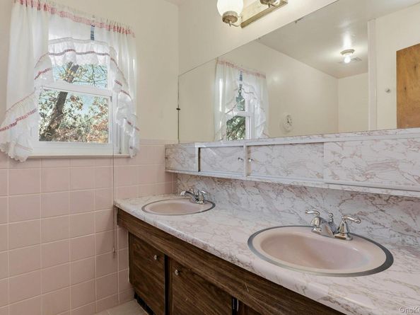 1 Hillcrest Road, Port Washington NY 11050