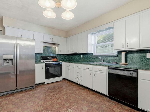 1 Hillcrest Road, Port Washington NY 11050