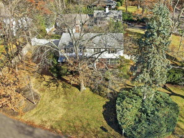 1 Hillcrest Road, Port Washington NY 11050