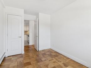 157 Hempstead Avenue B20, Lynbrook NY 11563