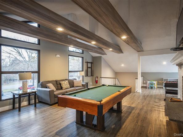 205 Haddon Hollow Court, Middle Island NY 11953