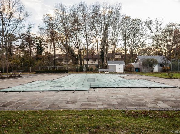 205 Haddon Hollow Court, Middle Island NY 11953