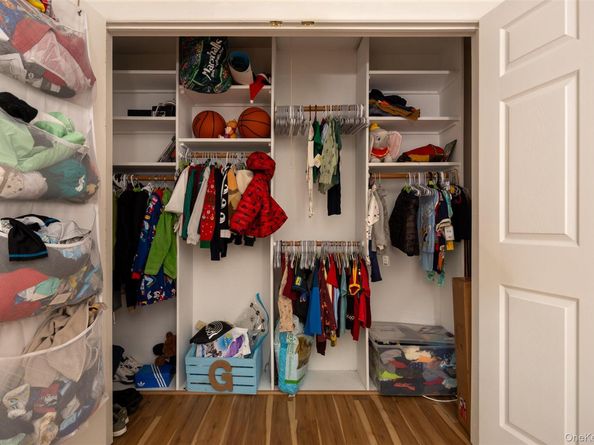 205 Haddon Hollow Court, Middle Island NY 11953