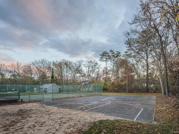 205 Haddon Hollow Court, Middle Island NY 11953