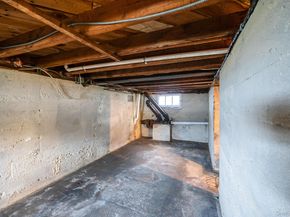 4 3rd Avenue, East Islip NY 11730