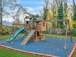 4 3rd Avenue, East Islip NY 11730