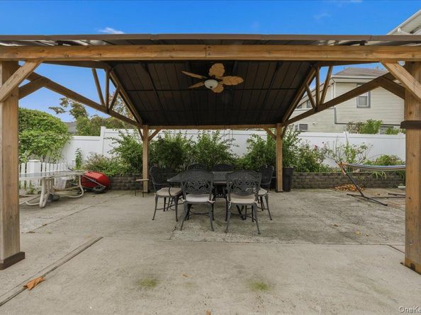 32 Franklin Avenue, Lynbrook NY 11563