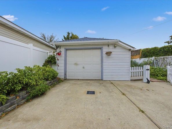 32 Franklin Avenue, Lynbrook NY 11563