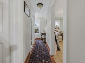 32 Franklin Avenue, Lynbrook NY 11563