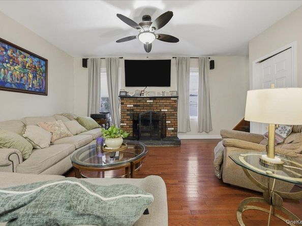 32 Franklin Avenue, Lynbrook NY 11563