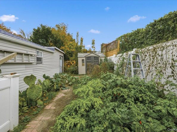 32 Franklin Avenue, Lynbrook NY 11563