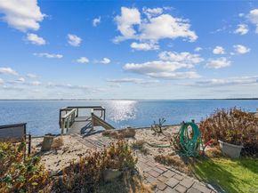 6 Last Lane, Hampton Bays NY 11946