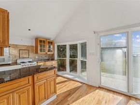 6 Last Lane, Hampton Bays NY 11946