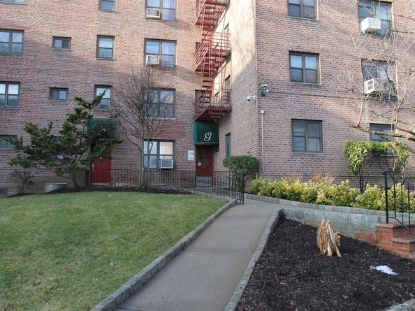 87-30 204 Street APTA54, Hollis NY 11423