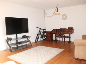 87-30 204 Street APTA54, Hollis NY 11423