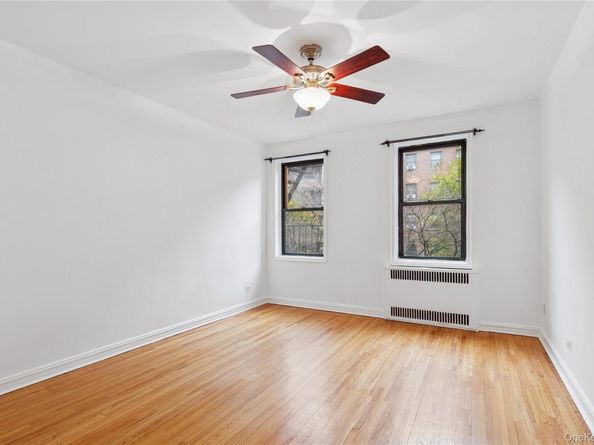 69-40 Yellowstone Boulevard 121, Forest Hills NY 11375