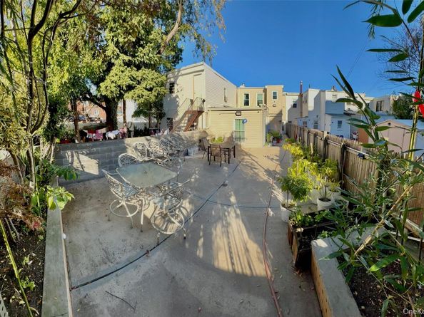 85-10 95th Avenue, Ozone Park NY 11416