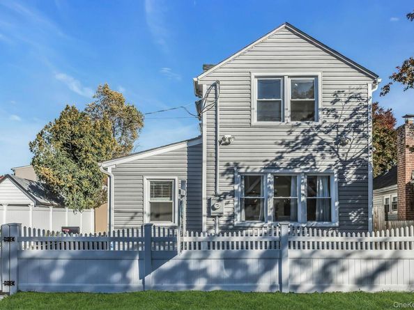 42 13th Street, Locust Valley NY 11560