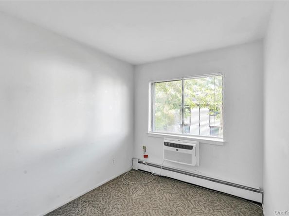 99 Richmond Boulevard 4B, Ronkonkoma NY 11779