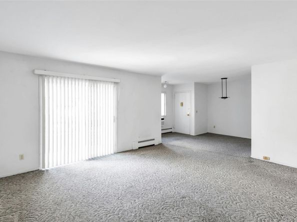 99 Richmond Boulevard 4B, Ronkonkoma NY 11779