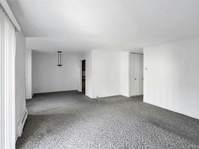 99 Richmond Boulevard 4B, Ronkonkoma NY 11779