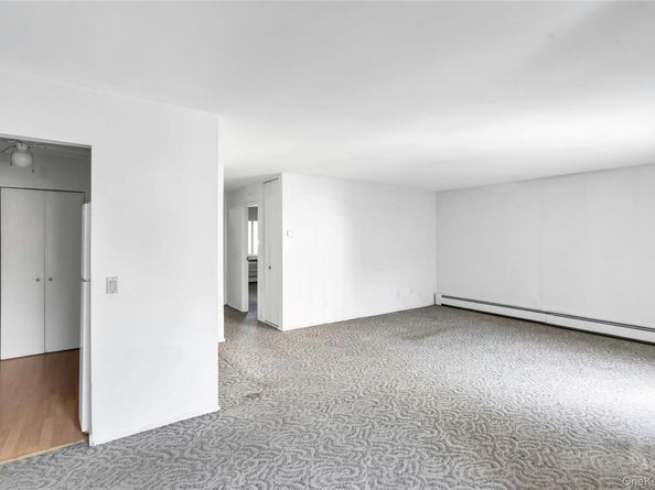 99 Richmond Boulevard 4B, Ronkonkoma NY 11779