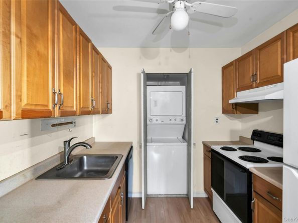 99 Richmond Boulevard 4B, Ronkonkoma NY 11779