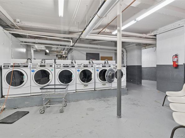 73-20 Austin Street 2E, Forest Hills NY 11375