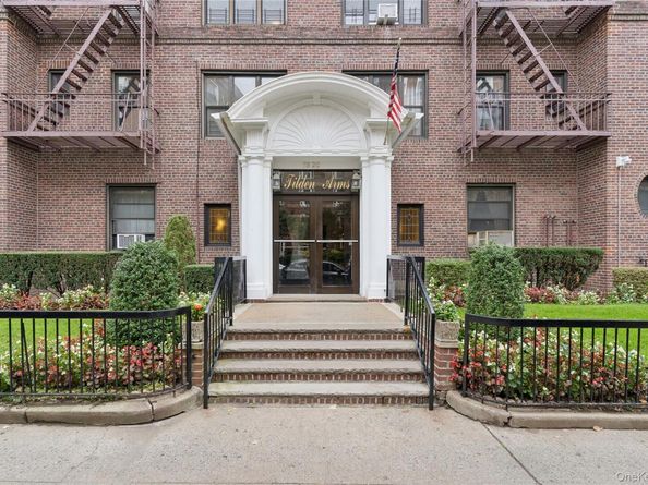 73-20 Austin Street 2E, Forest Hills NY 11375