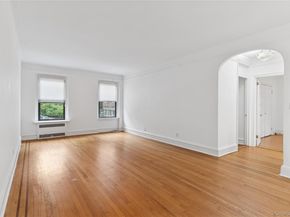 73-20 Austin Street 2E, Forest Hills NY 11375