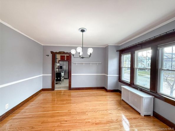 163 Shaw Avenue, Valley Stream NY 11580