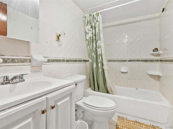 303 Nassau Boulevard, West Hempstead NY 11552